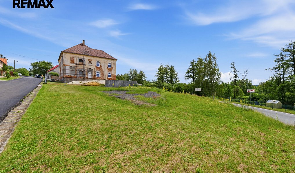 Prodej domu 735 m² s pozemkem 3 134 m², Zemětice – náhled fotky 2