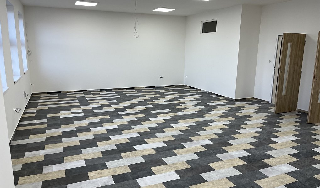 Pronájem kanceláře 409 m², Sedliště – náhled fotky 9