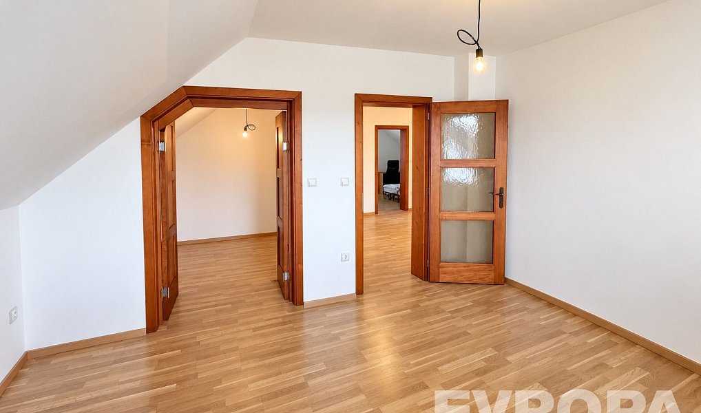 Prodej domu 182 m² s pozemkem 2 434 m², Vrchlabí – náhled fotky 14