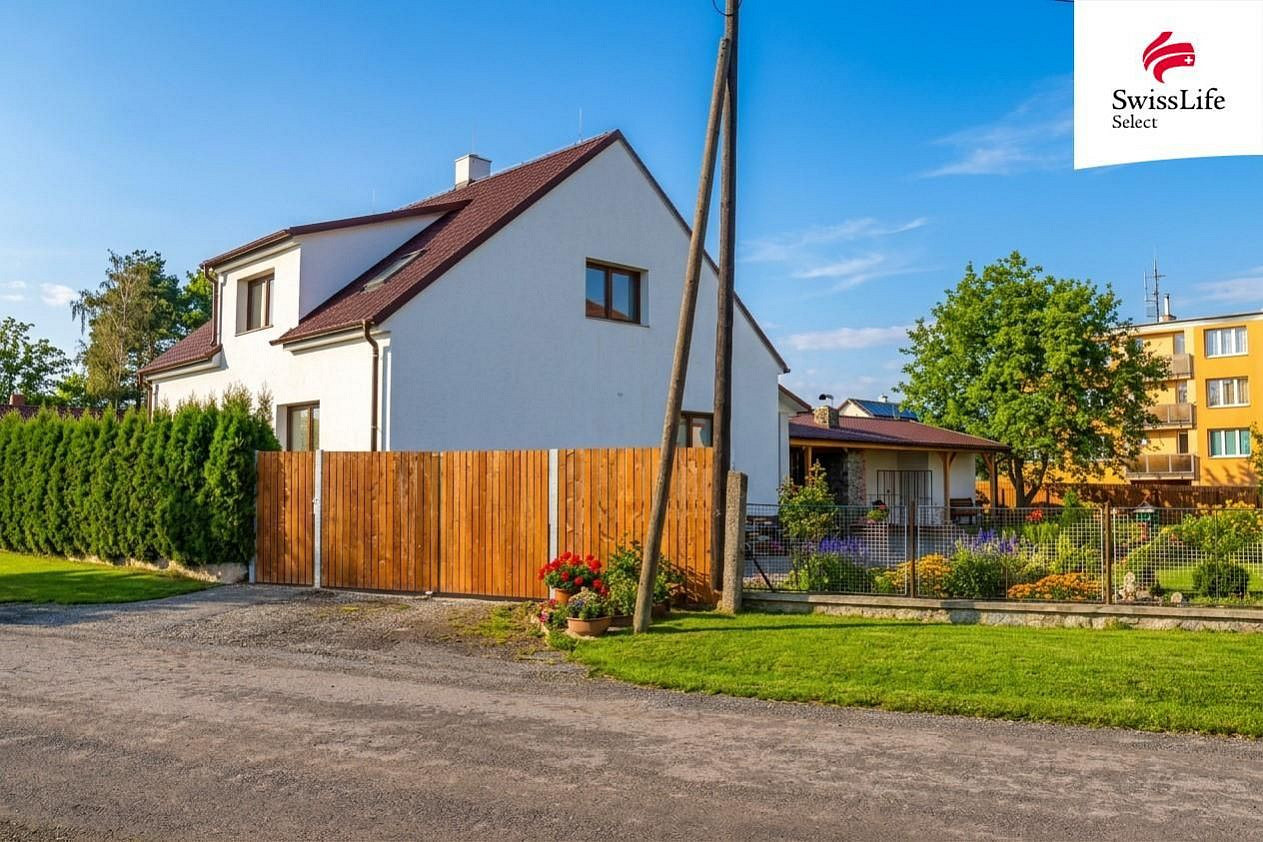 Prodej domu 177 m² s pozemkem 1 052 m²