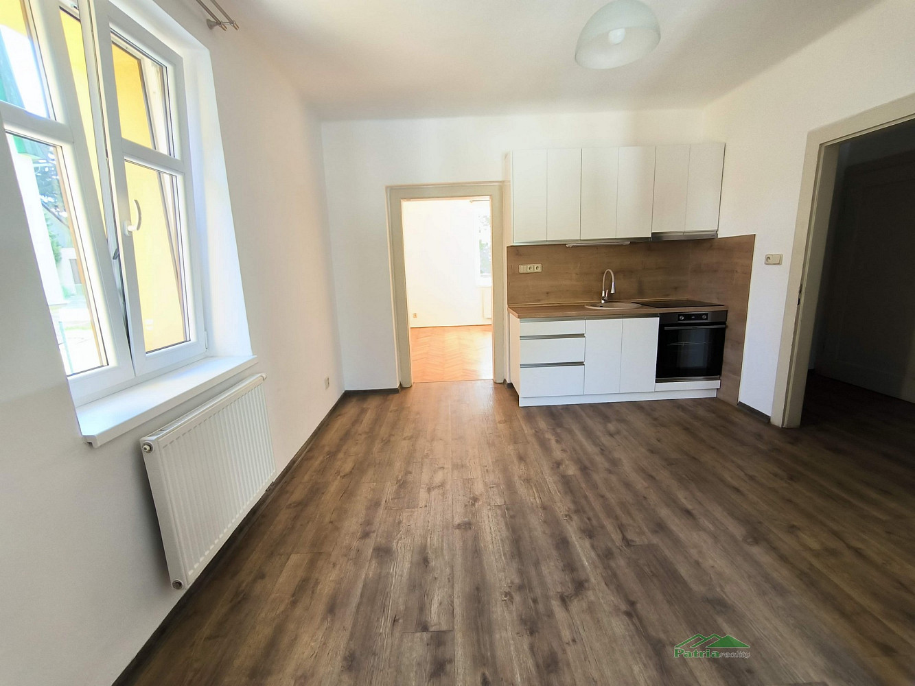 Pronájem bytu 2+kk 45 m² – fotografie 3