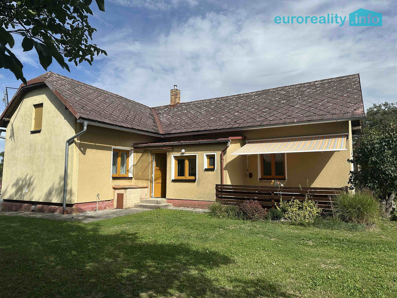 Prodej domu 104 m² s pozemkem 1 383 m²