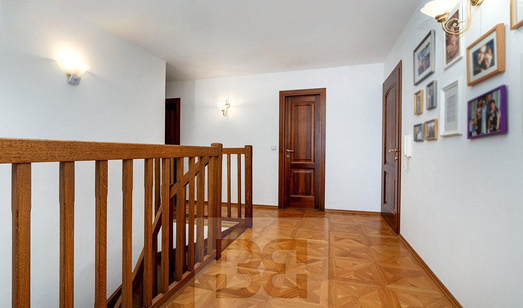 Prodej domu 170 m² s pozemkem 1 332 m², Kunice – náhled fotky 20