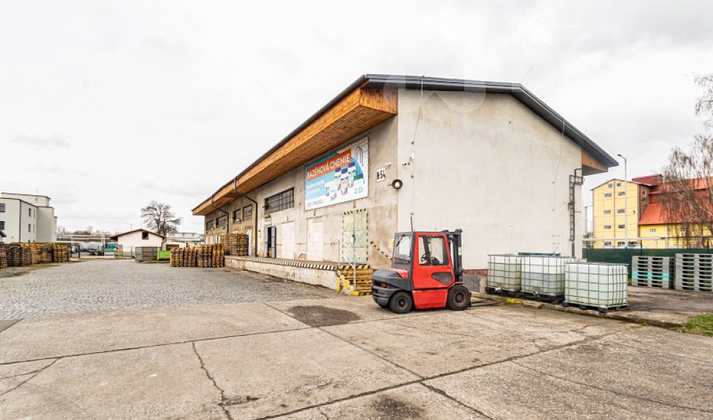 Prodej výrobních prostor 5 169 m², Pardubice – náhled fotky 19