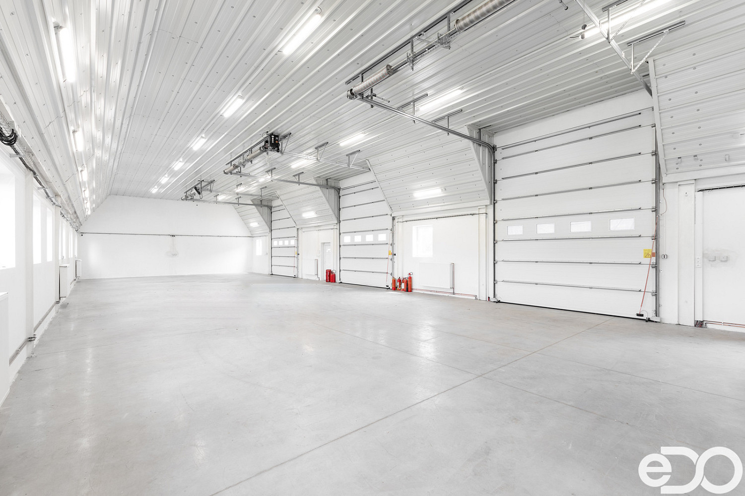 Pronájem výrobních prostor 298 m² – fotografie 2