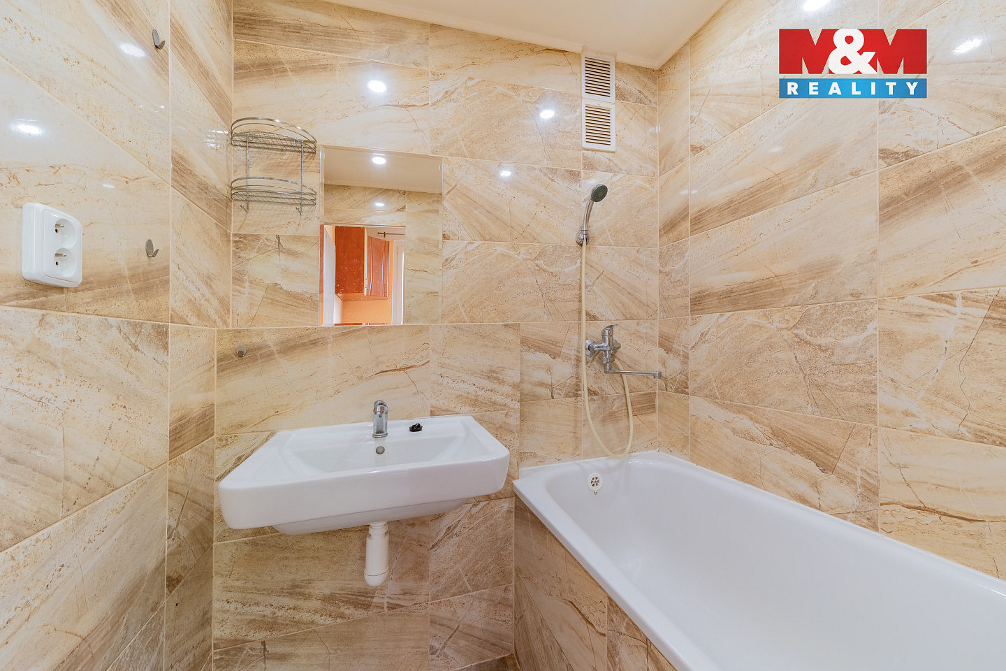 Pronájem bytu 2+1 60 m² — photo 3