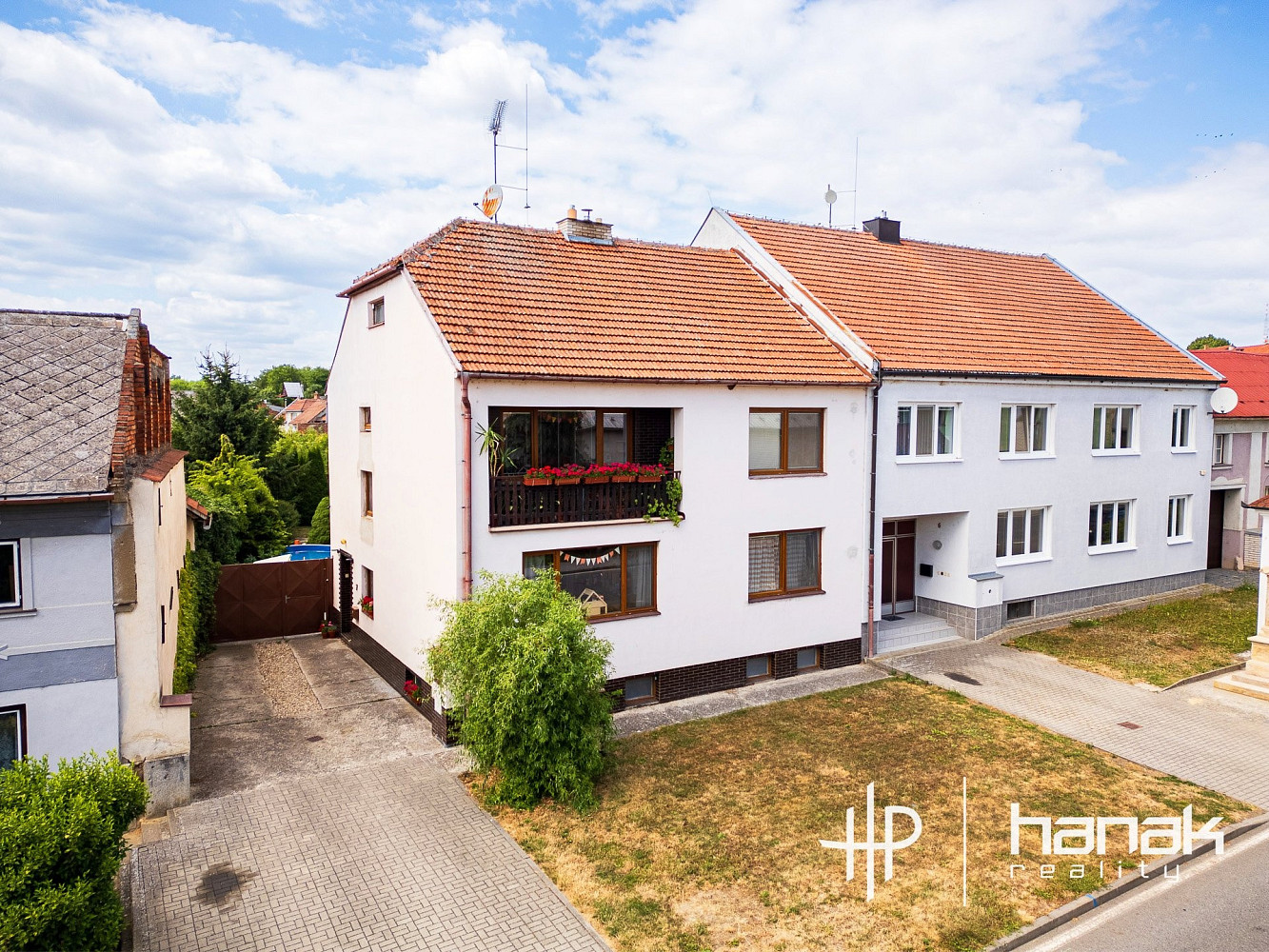 Prodej domu 243 m² s pozemkem 939 m²