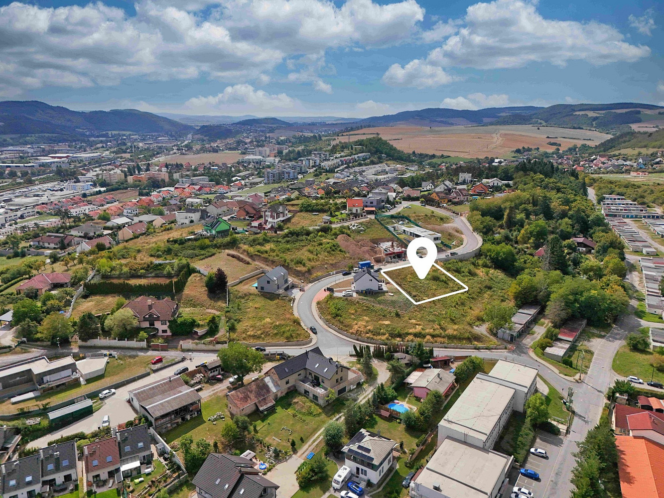 Prodej stavebního pozemku 810 m² — photo 3