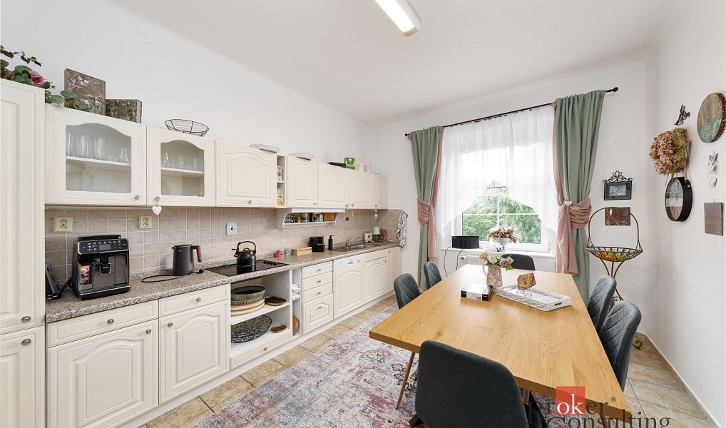 Prodej obchodních prostor 1 000 m², Hostivice – náhled fotky 9