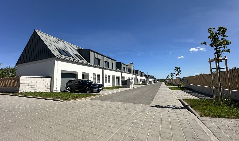 Prodej stavebního pozemku 1 089 m², Strážnice – náhled fotky 7