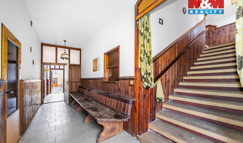 Prodej domu 371 m² s pozemkem 603 m², Pšov – náhled fotky 5