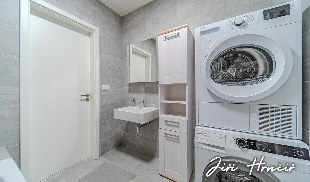 Prodej bytu 3+kk 77 m², Liberec – náhled fotky 15