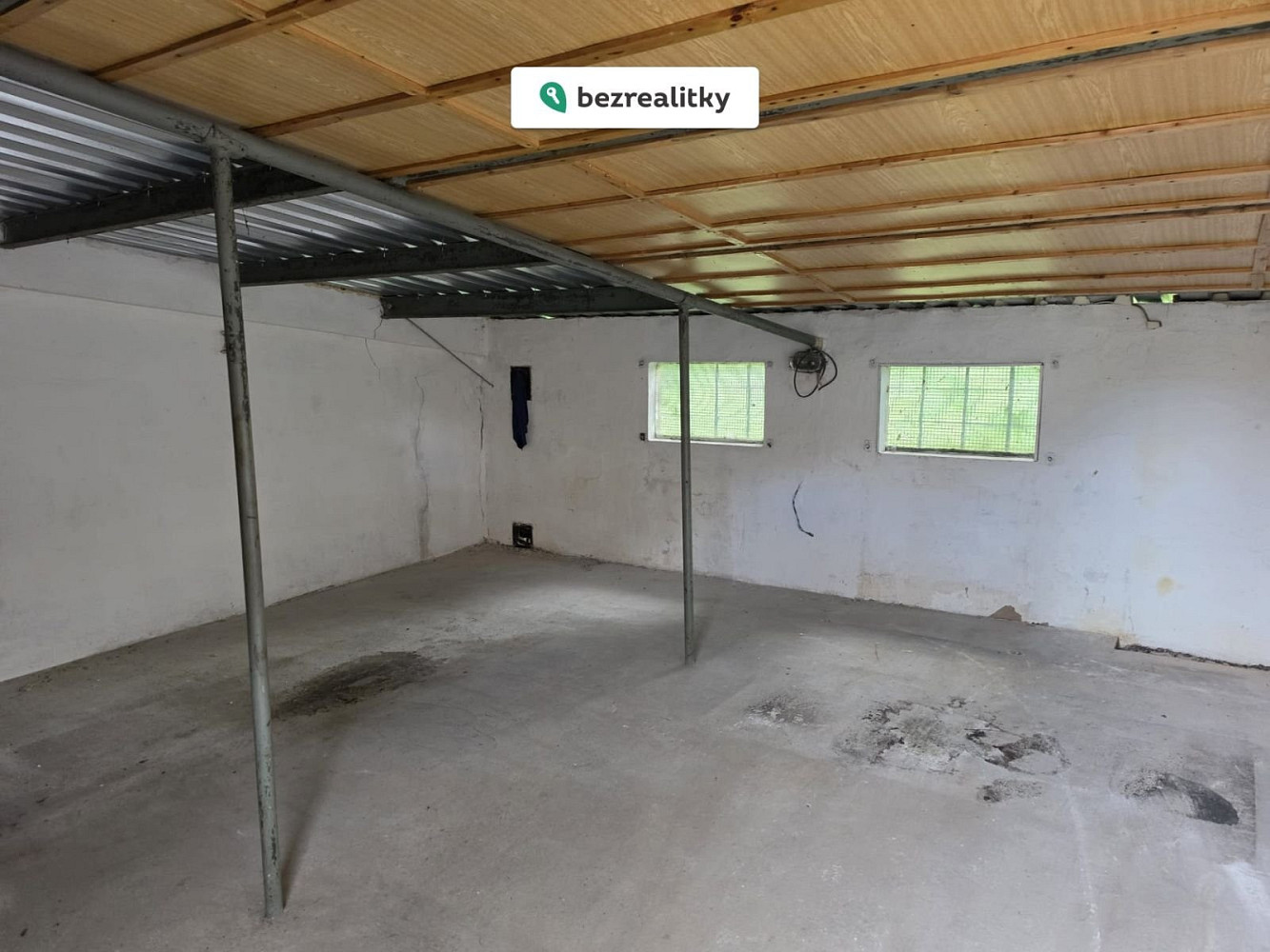 Prodej garáže 36 m2 – fotografie 4