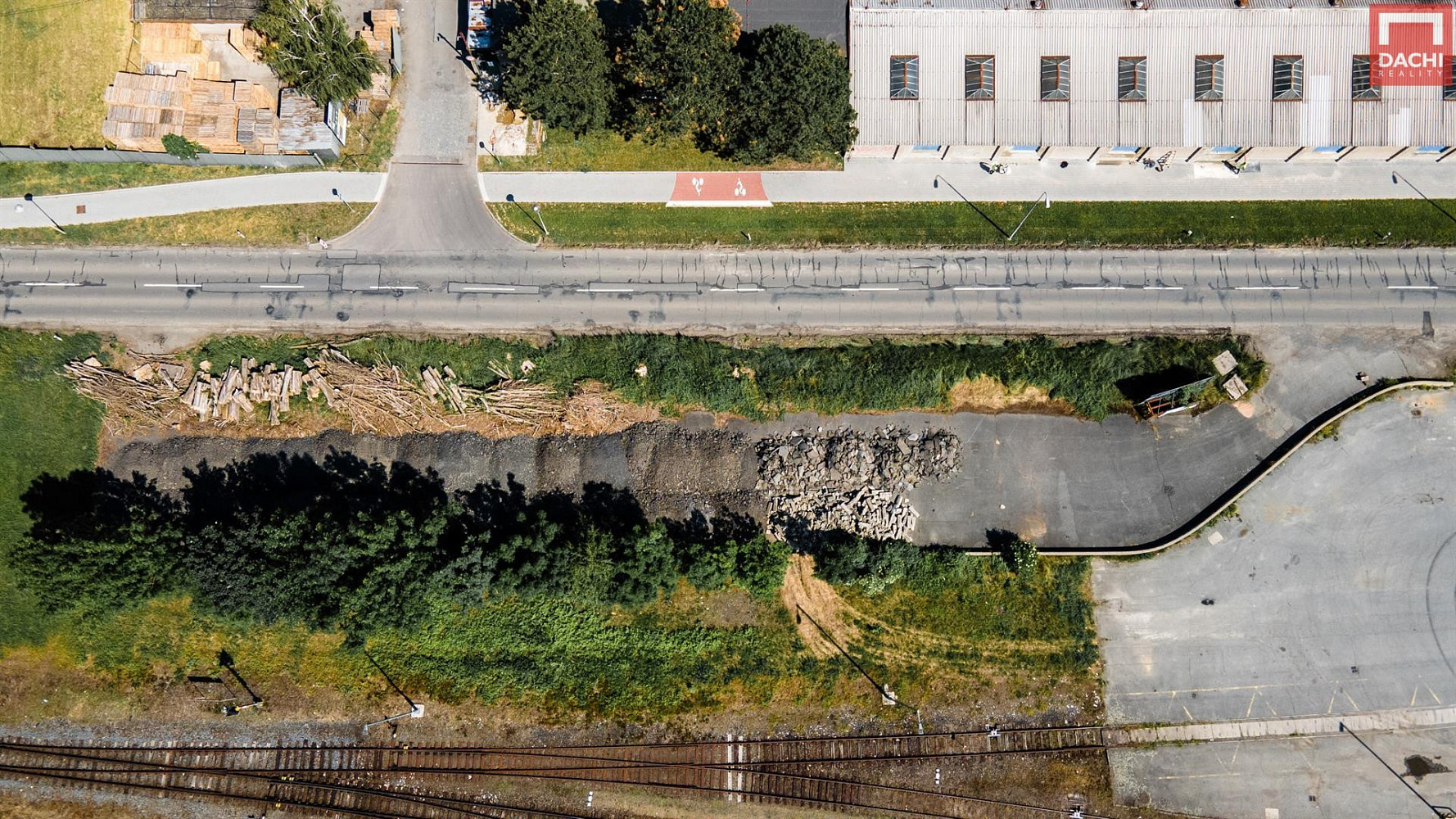 Prodej komerčního pozemku 1 842 m² – pohled 2