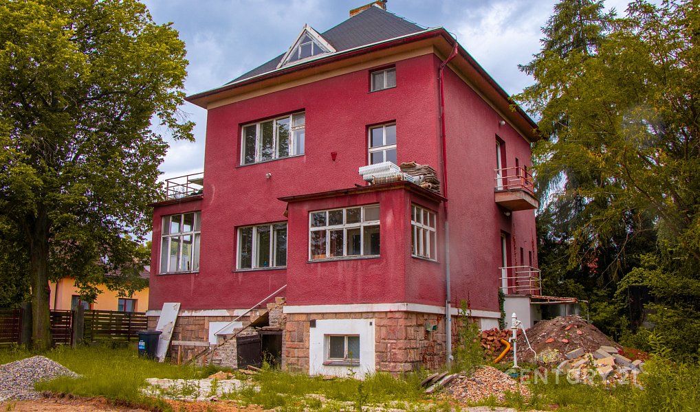 Prodej domu 296 m² s pozemkem 878 m², Úvaly – náhled fotky 25