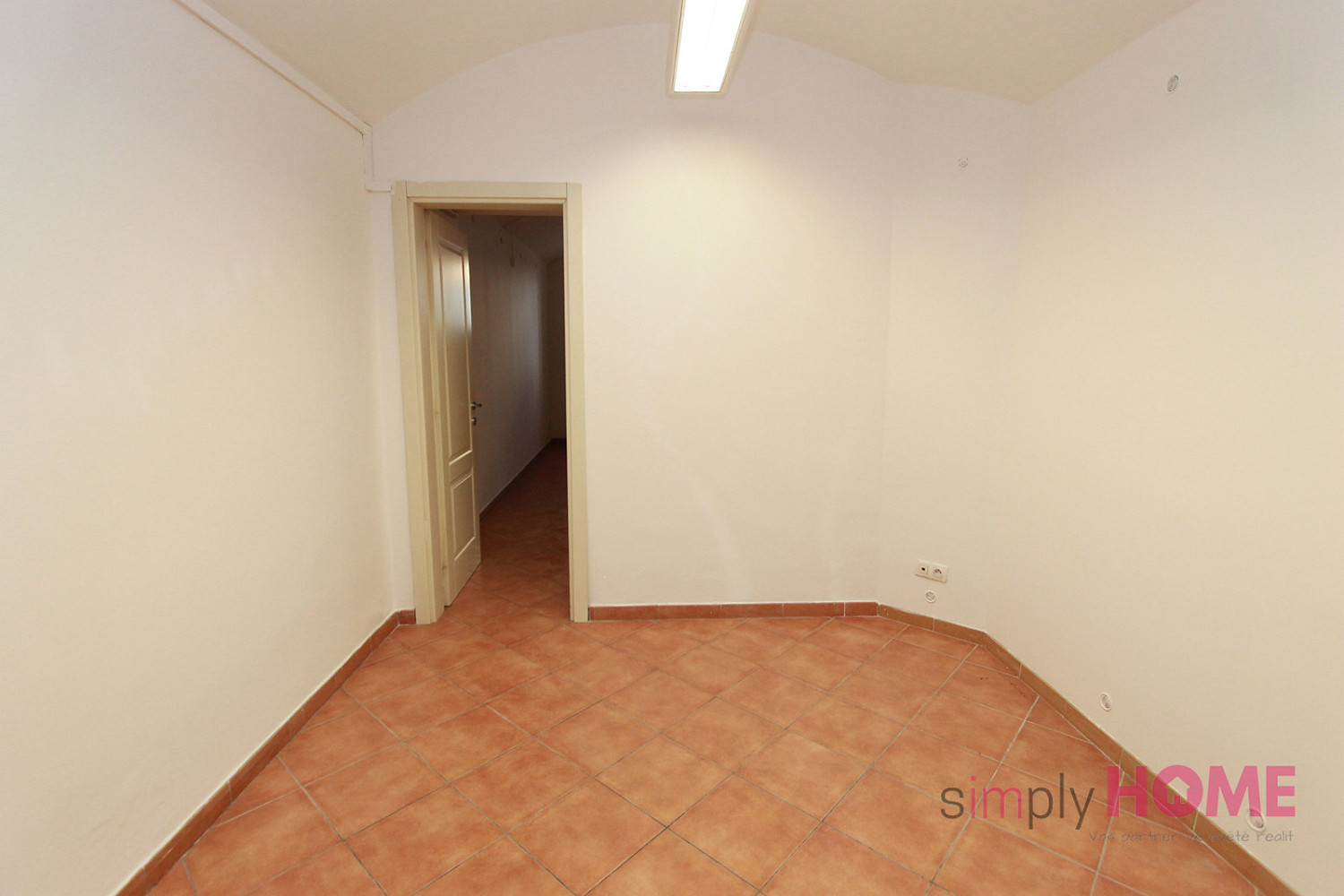 Pronájem kanceláře 43 m² — photo 3