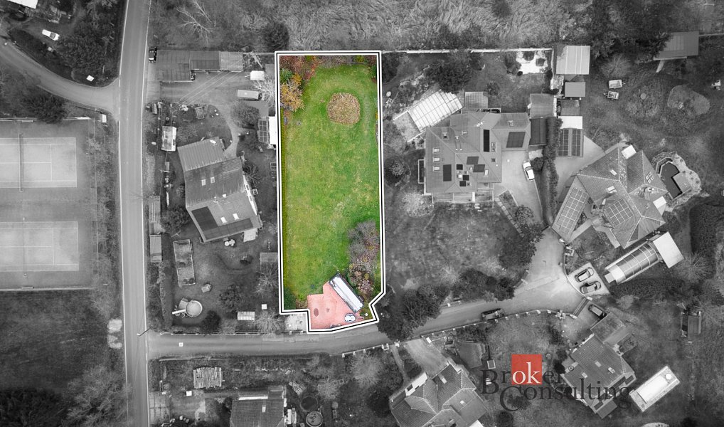 Prodej stavebního pozemku 1 306 m², Svojetice – náhled fotky 2