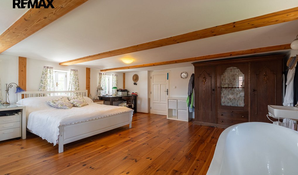 Prodej domu 250 m² s pozemkem 2 004 m², Krompach – náhled fotky 17