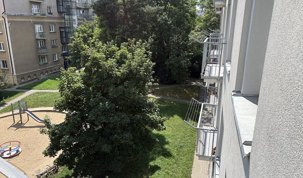 Prodej bytu 2+1 46 m², Praha – náhled fotky 12