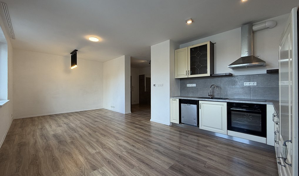 Pronájem bytu 3+kk 62 m², Znojmo – náhled fotky 9