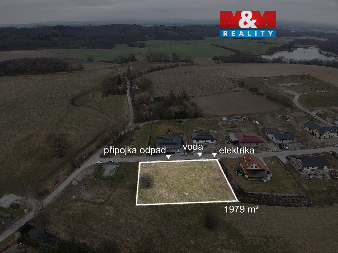 Prodej stavebního pozemku 1 979 m²