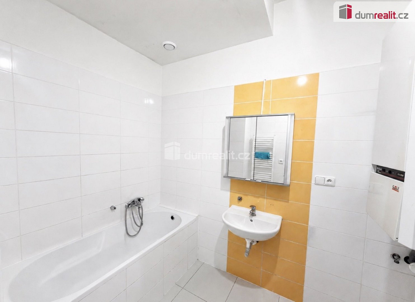 Pronájem bytu 4+kk 100 m² – fotografie 4
