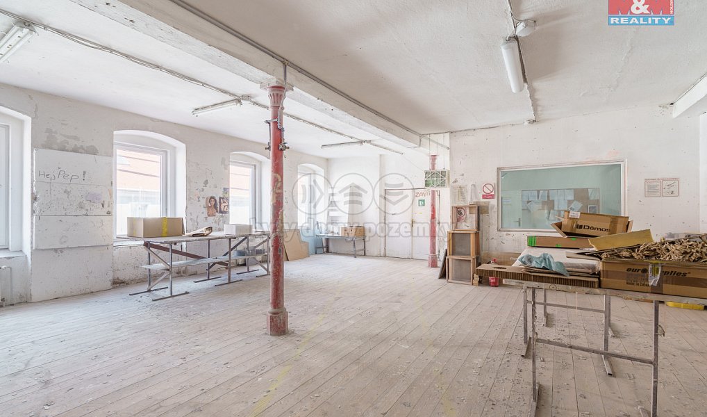 Prodej výrobních prostor 2 100 m², Karlovy Vary – náhled fotky 13
