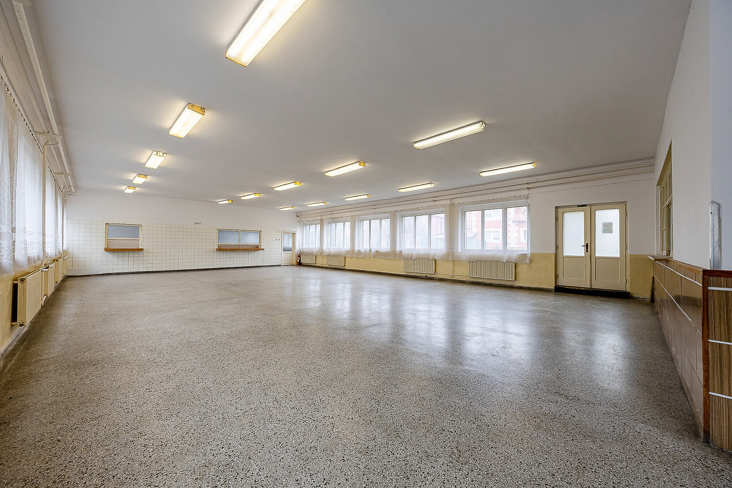 Pronájem výrobních prostor 354 m² – fotografie 5