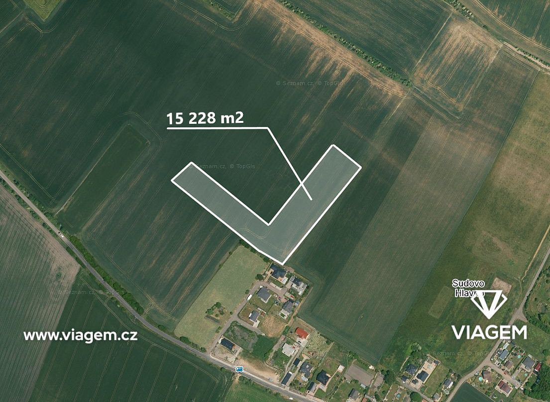 Prodej pole 7 614 m²