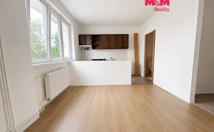 Pronájem bytu 1+kk 30 m², Letná, Mimoň - Mimoň IV, okres Česká Lípa