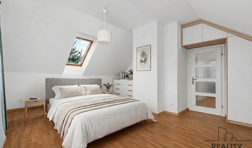 Prodej bytu 4+kk 110 m², Poděbrady – náhled fotky 3