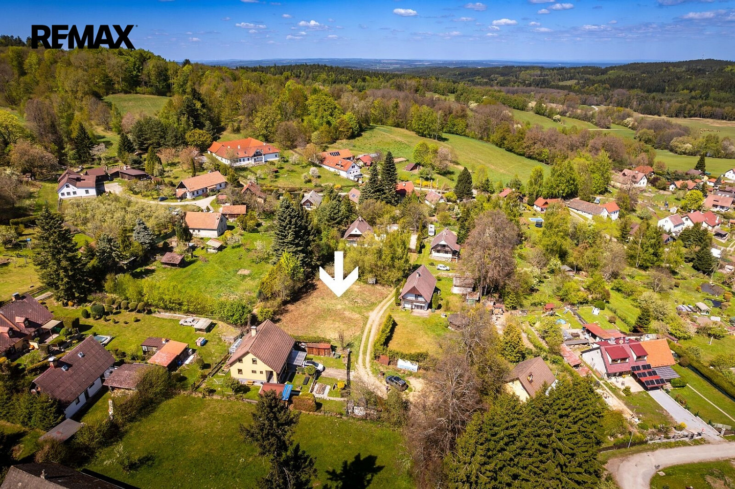 Prodej stavebního pozemku 810 m² – fotografie 4