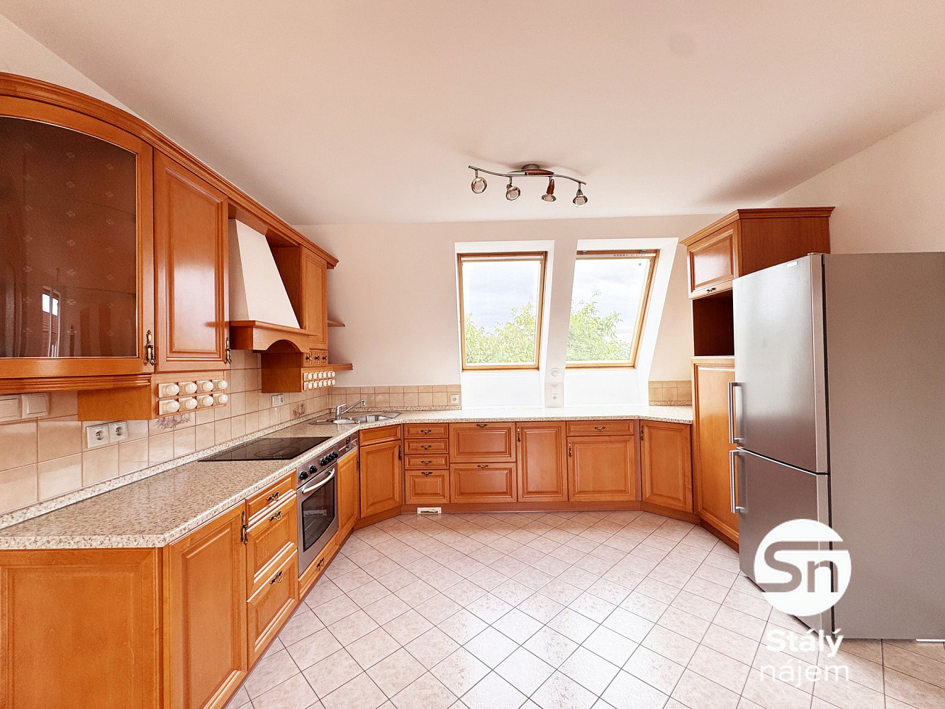 Pronájem bytu 3+kk 80 m² – fotografie 2