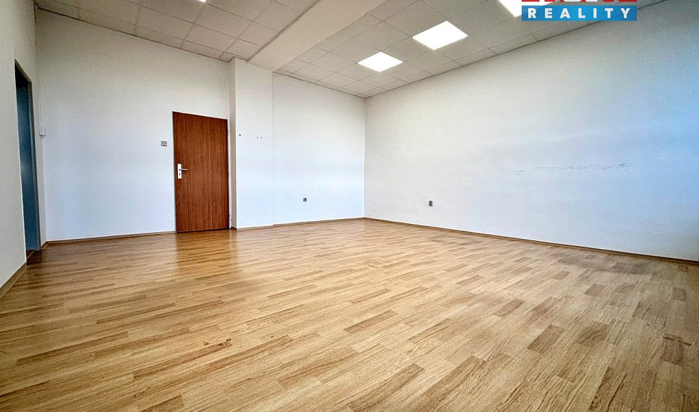 Pronájem kanceláře 35 m², České Budějovice – náhled fotky 4