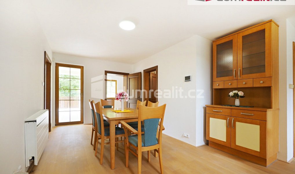 Prodej domu 286 m² s pozemkem 3 176 m², Želízy – náhled fotky 3