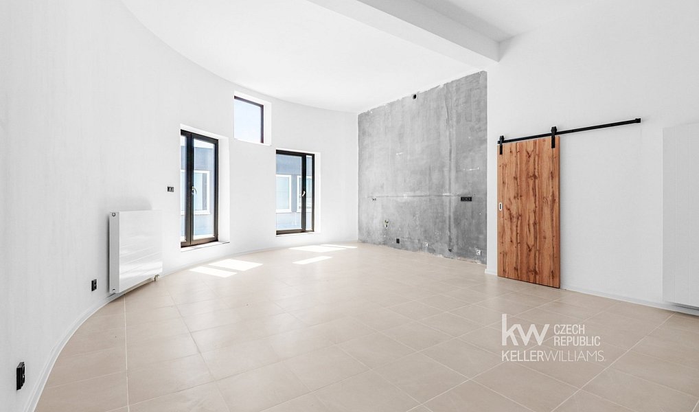 Pronájem obchodních prostor 1 073 m², Tábor – náhled fotky 17