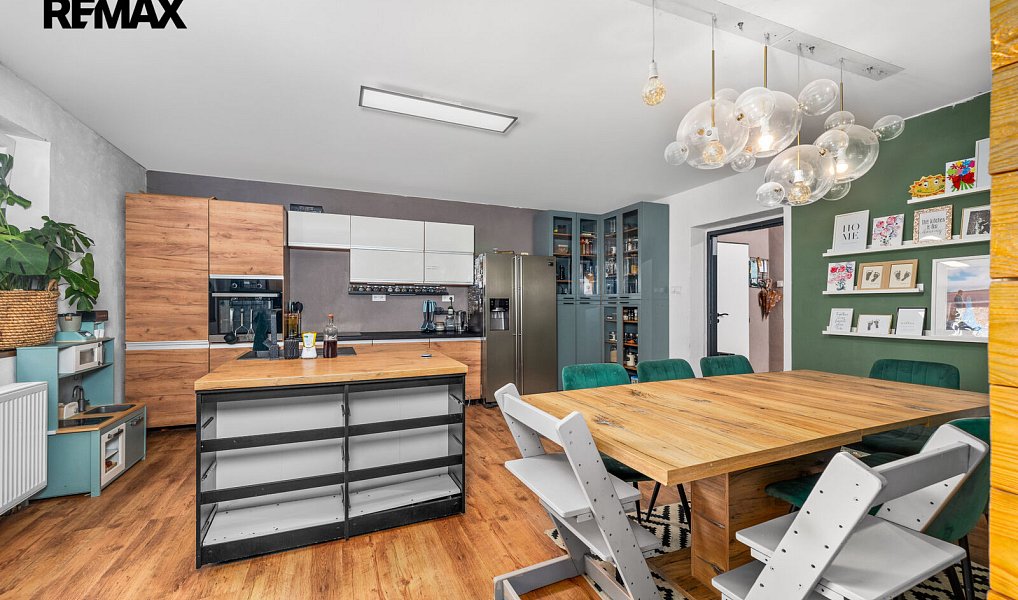 Prodej domu 226 m² s pozemkem 1 531 m², Cehnice – náhled fotky 8