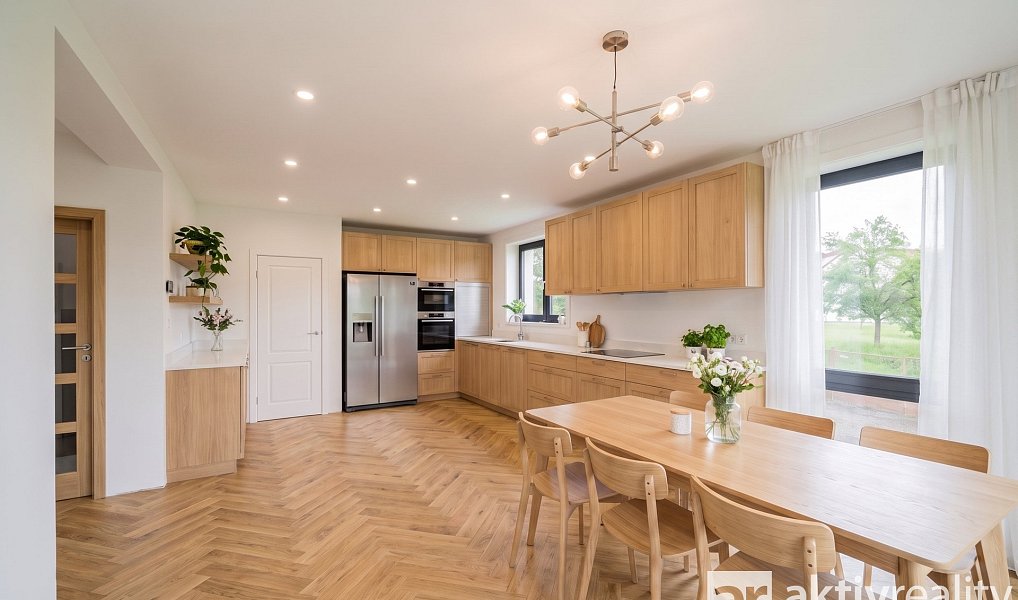 Prodej domu 248 m² s pozemkem 390 m², Jevany – náhled fotky 6