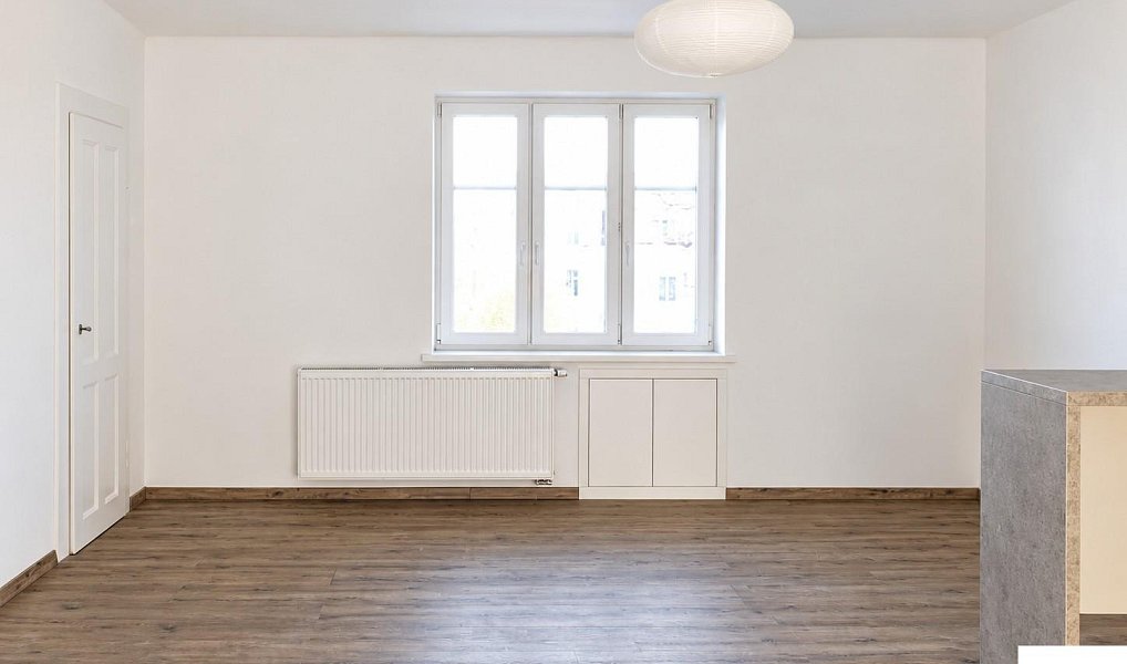 Pronájem bytu 2+kk 43 m², Praha – náhled fotky 2