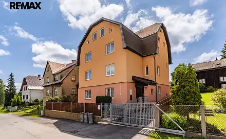 Prodej domu 328 m² s pozemkem 758 m², Nerudova, Vejprty, okres Chomutov