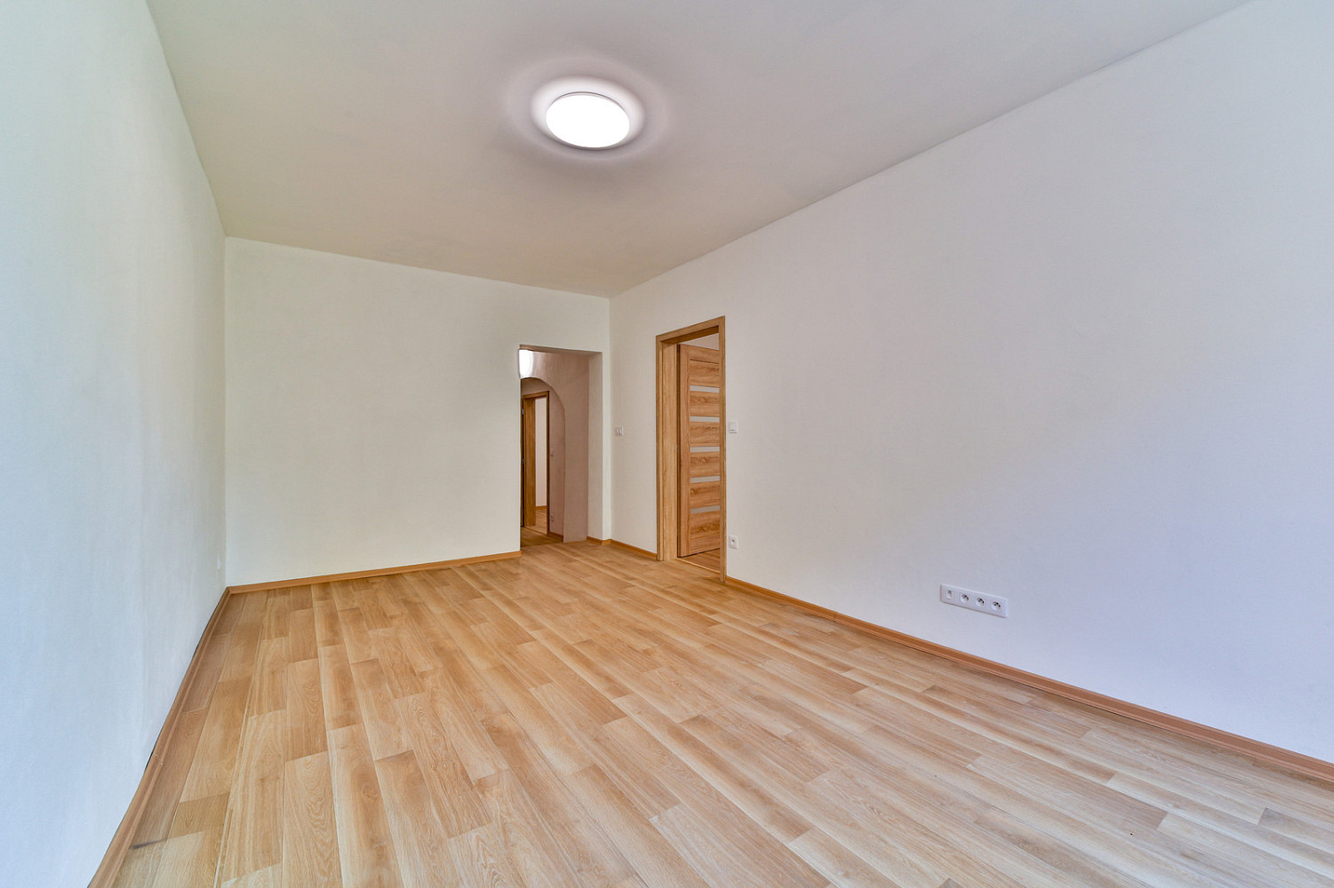 Pronájem bytu 4+kk 73 m² – fotografie 3