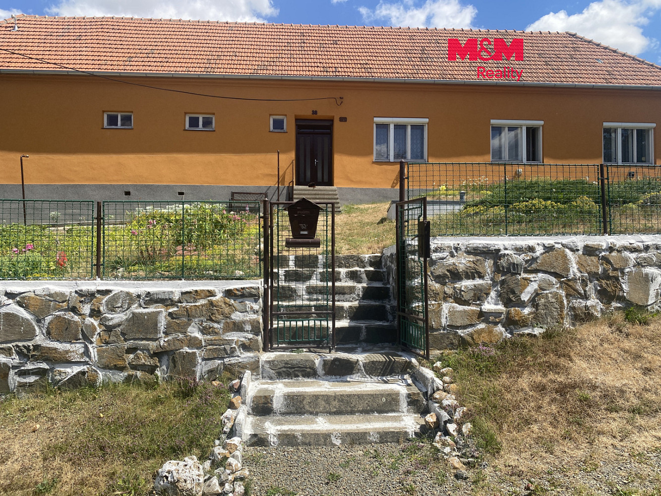 Prodej domu 120 m² s pozemkem 2 855 m²