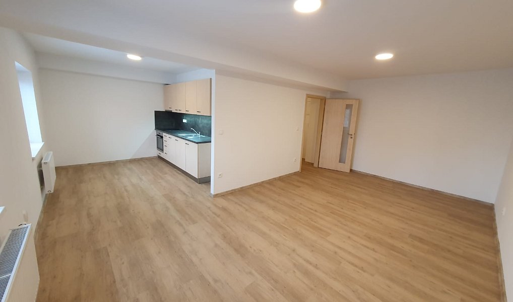 Pronájem bytu 1+kk 42 m², Milevsko – náhled fotky 2