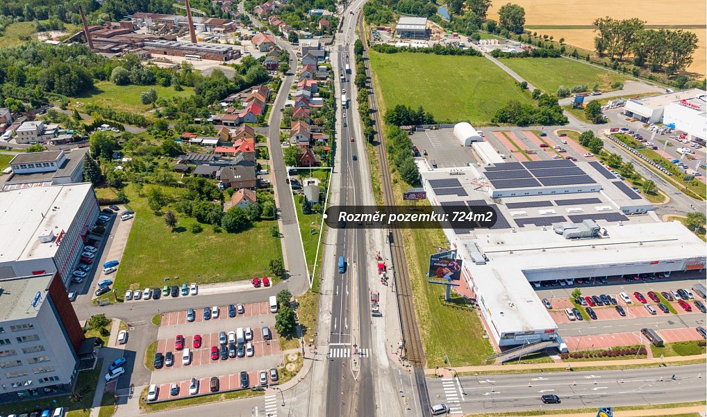 Prodej komerčního pozemku 724 m², Zlín – náhled fotky 3