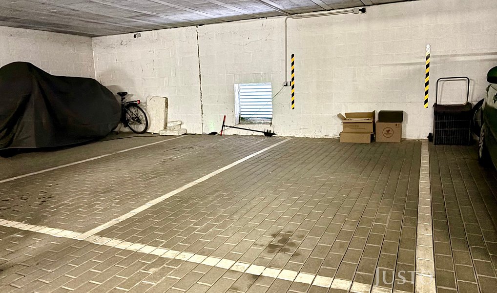 Pronájem garážového stání 16 m2, Frýdek-Místek – náhled fotky 3