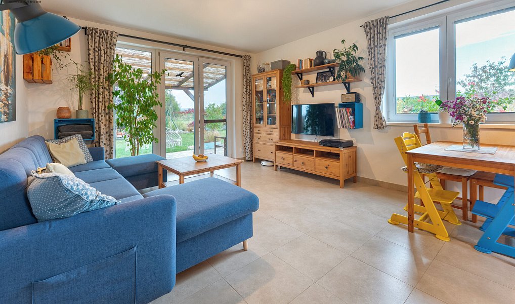 Prodej domu 99 m² s pozemkem 1 071 m², Křenice – náhled fotky 2