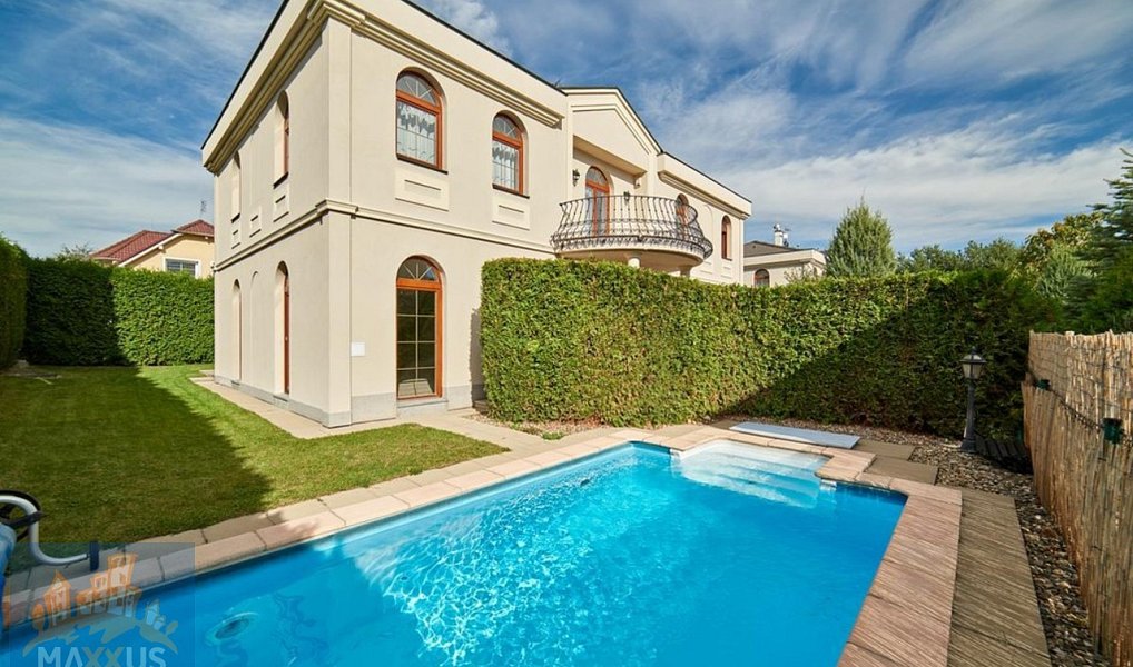 Pronájem domu 243 m² s pozemkem 484 m², Nebušická, Praha 6 – Nebušice