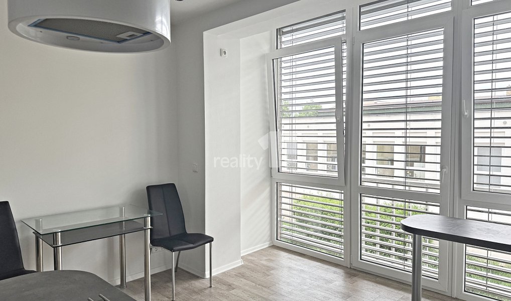 Prodej bytu 1+kk 50 m², Česká Lípa – náhled fotky 9