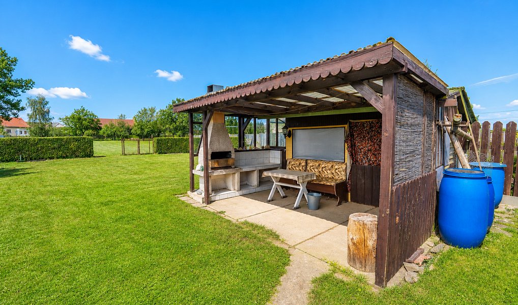 Prodej domu 188 m² s pozemkem 2 427 m², Březovice – náhled fotky 17