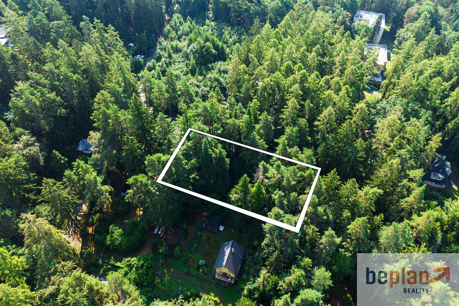 Prodej stavebního pozemku 1 435 m²